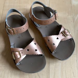 Saltwater Sandals Sweetheart in Rose Gold Size 10 GUC